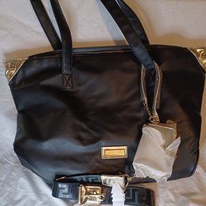 VERSACE PERFUME TOTE NEW WRISTLET